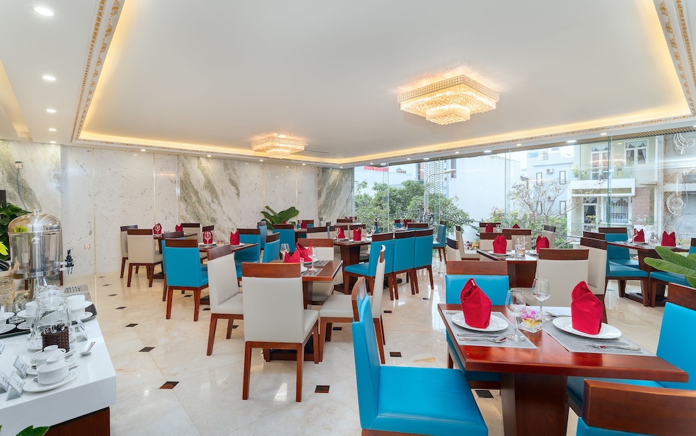 Pandora Boutique Hotel 61/70