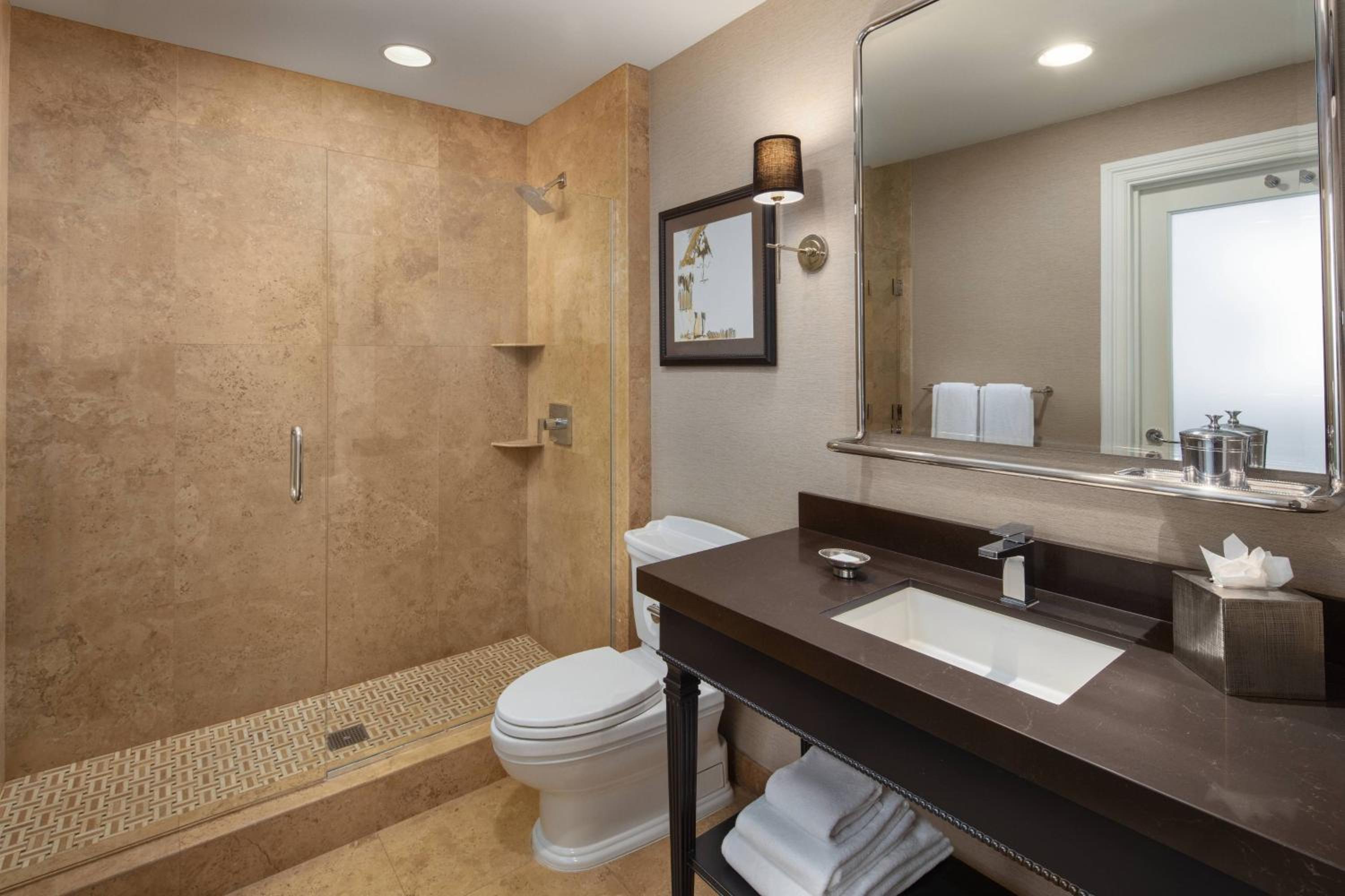Legacy, Junior Suite, King Bed