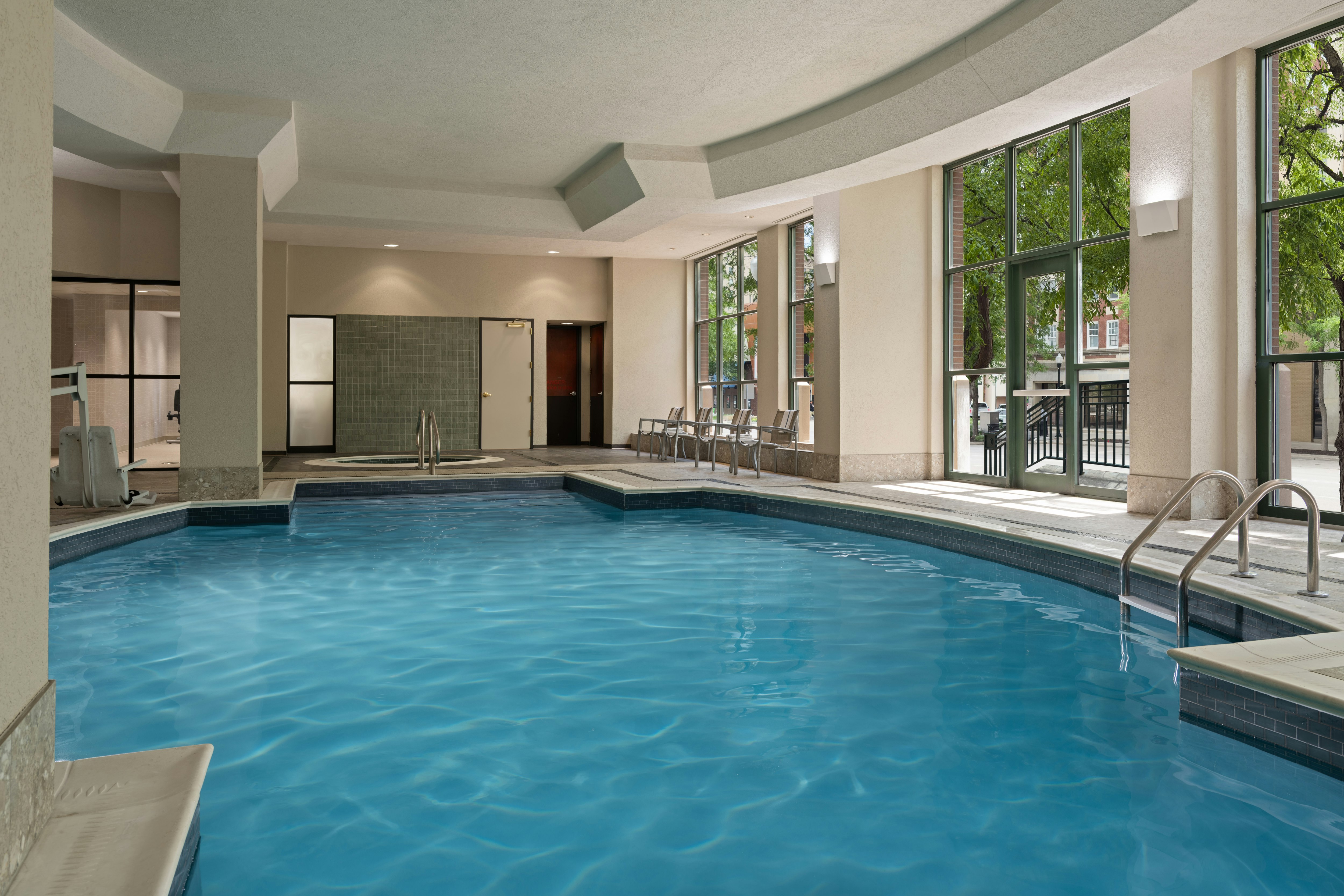 Embassy Suites Lincoln 10/28