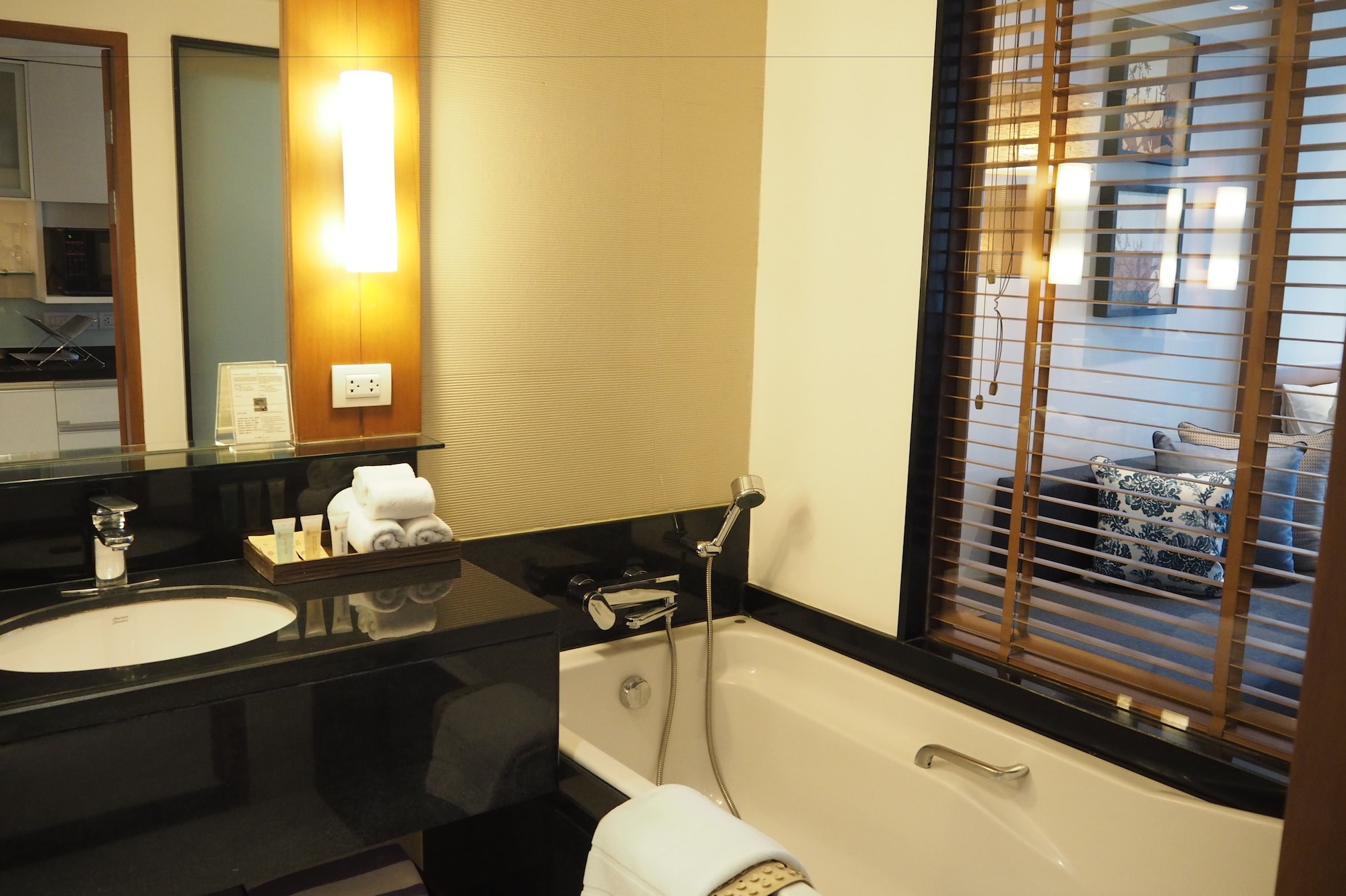 استوديو تنفيذي، Woodlands Suites Serviced Residences 9/10
