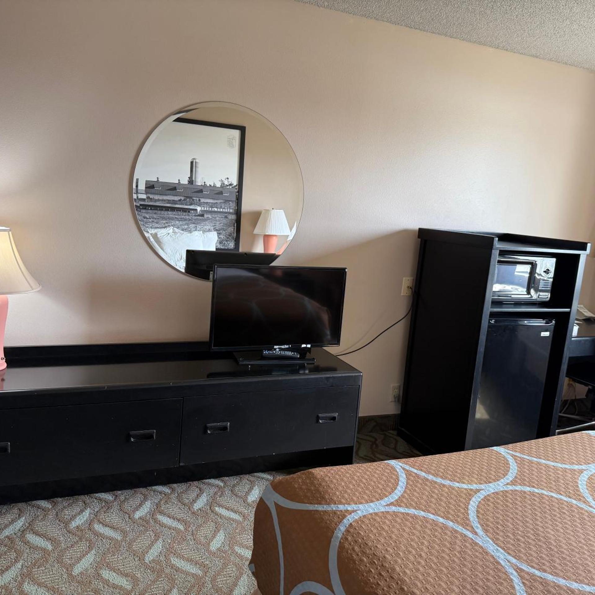 Dodgeville Inn & Suites 34/44