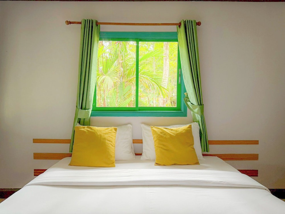 Ko Kut Ao Phrao Beach Resort 14/50