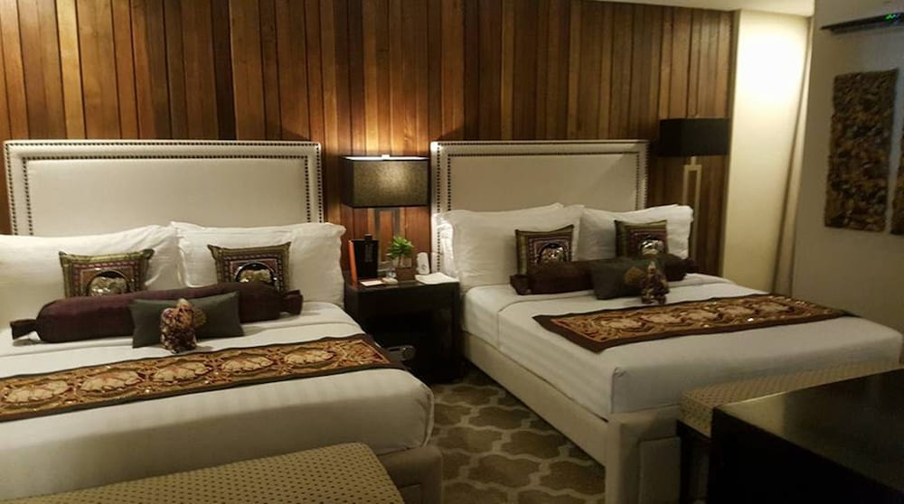 The Oriental Luxury Suites Tagaytay 34/50