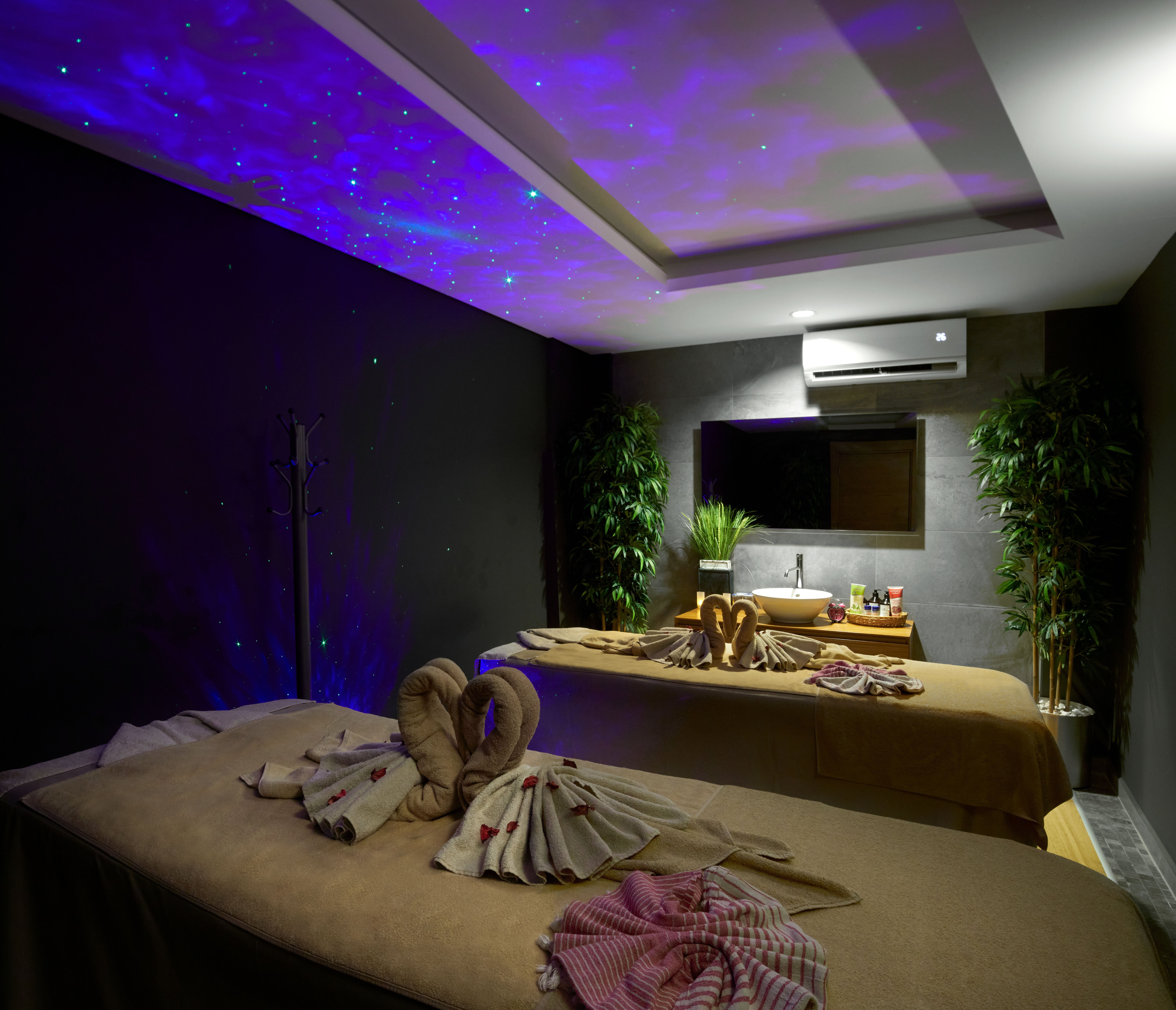 HOLIDAY INN ISTANBUL - KADIKOY 33/78