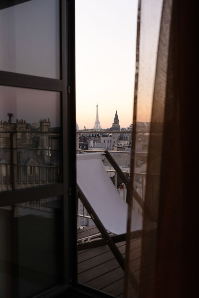 Hotel Dame des Arts 36/50