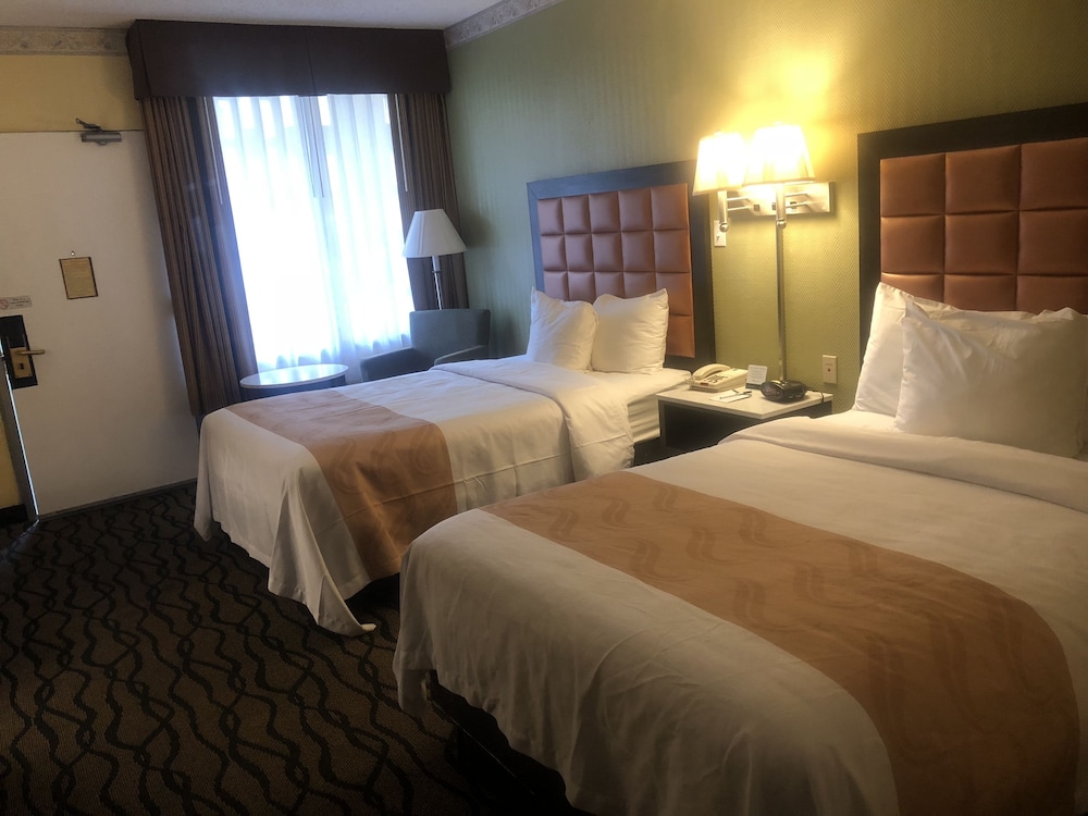Quality Inn Tampa Airport - Cruise Port 27/69