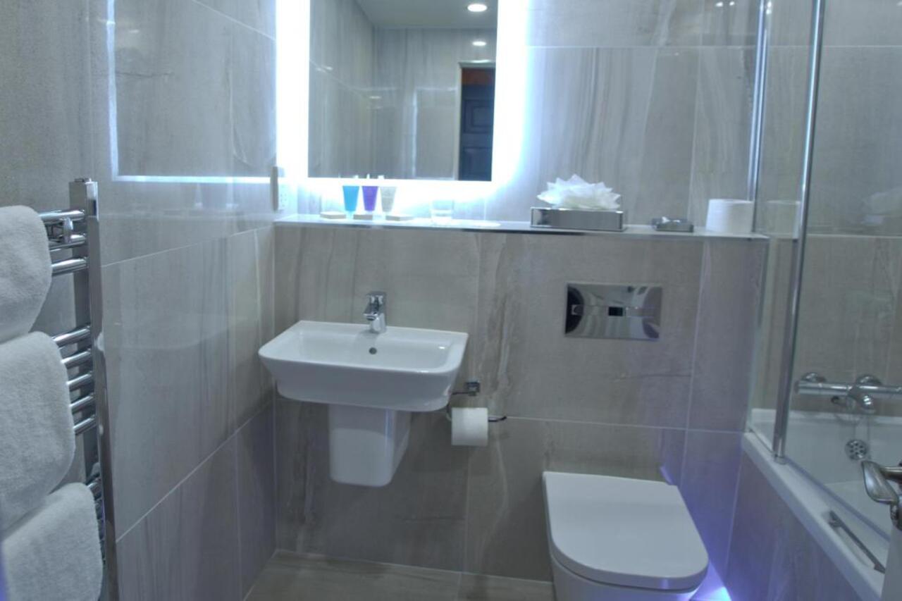 The Residence Hotel 15/15