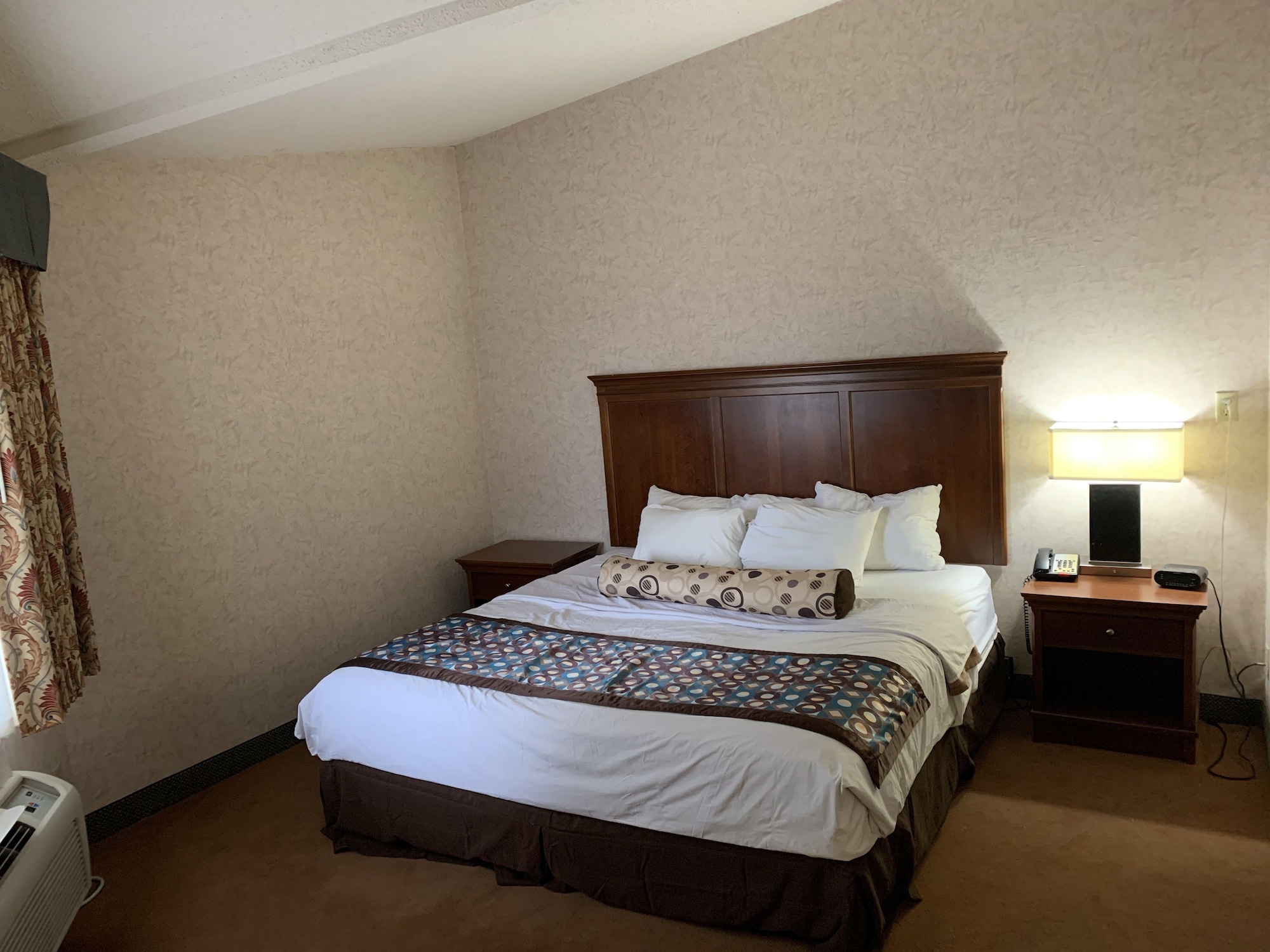 Standard, King Bed