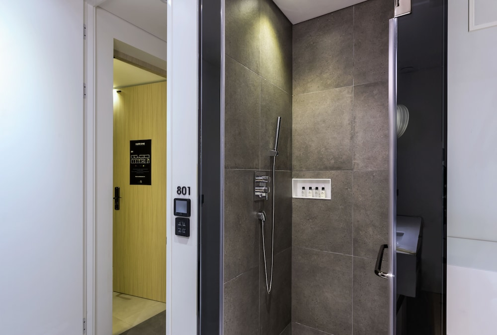 HOTEL THE DESIGNERS KONDAE 42/71