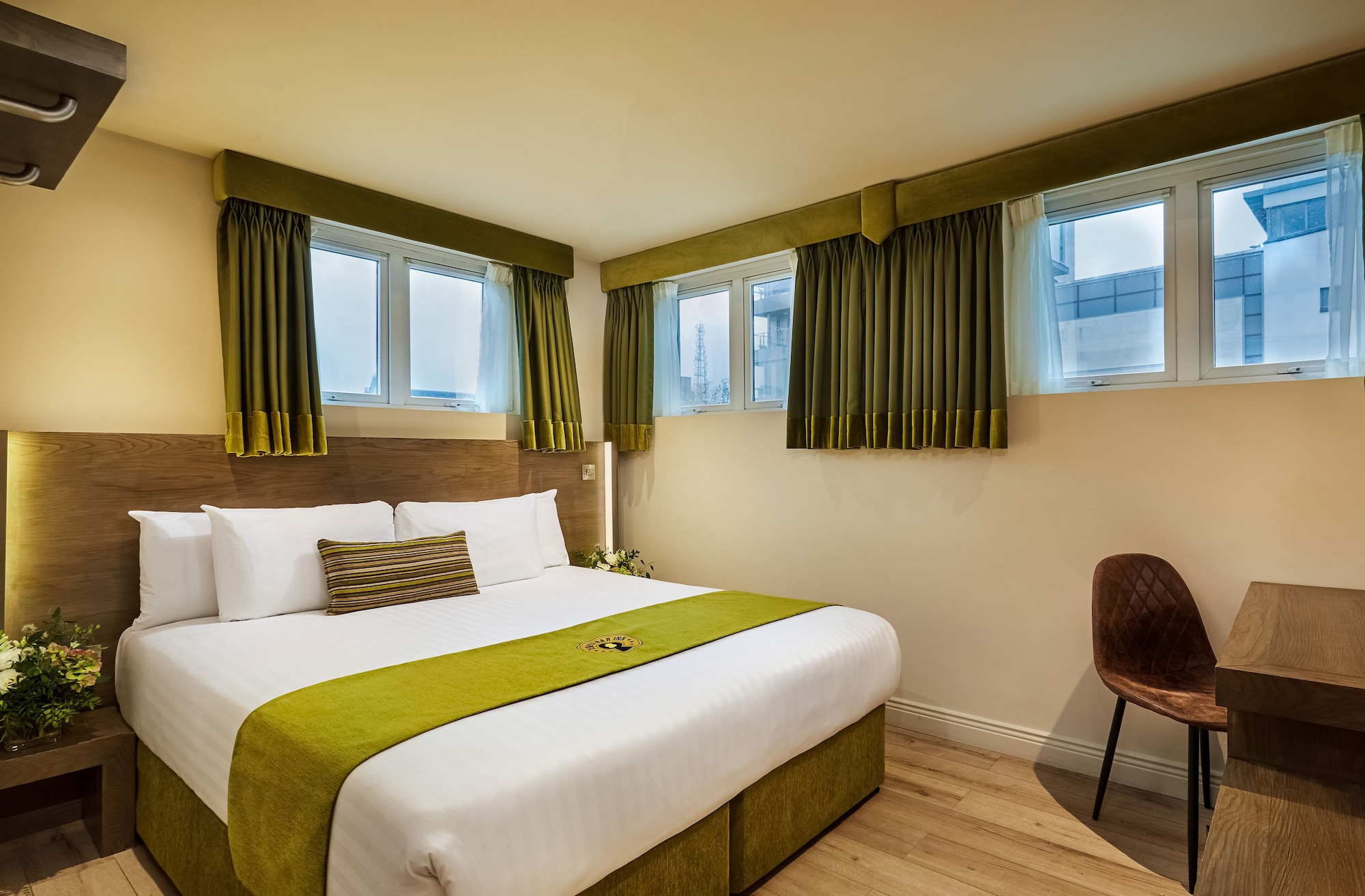 Economy, Double Bed