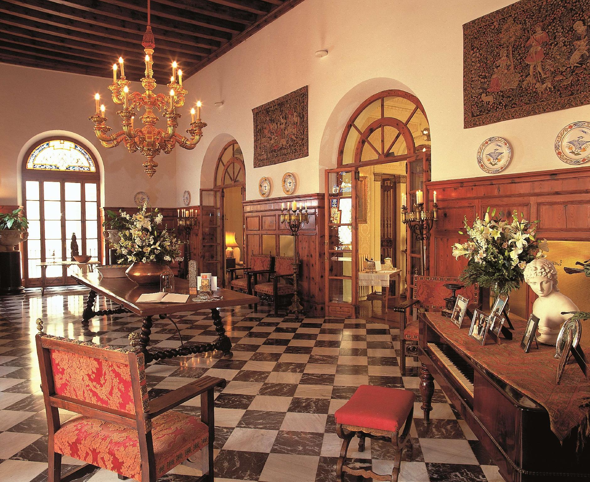 2 BEDROOMS, ROYAL, SUITE, COURTYARD VIEW, TERRACE