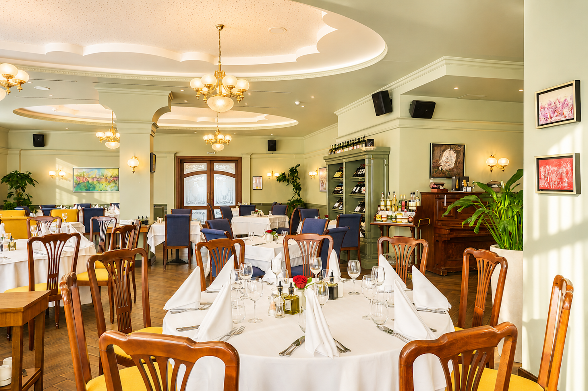 Crystal Palace Boutique Hotel 55/68