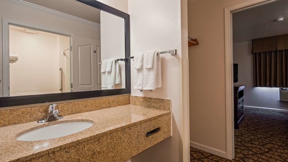 Best Western Salinas Monterey Hotel 15/37