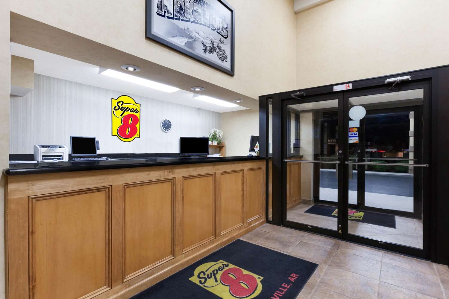 Super 8 By Wyndham Jacksonville AR 1/10