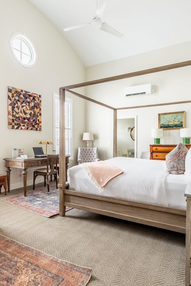 Briar Barn Inn 18/50