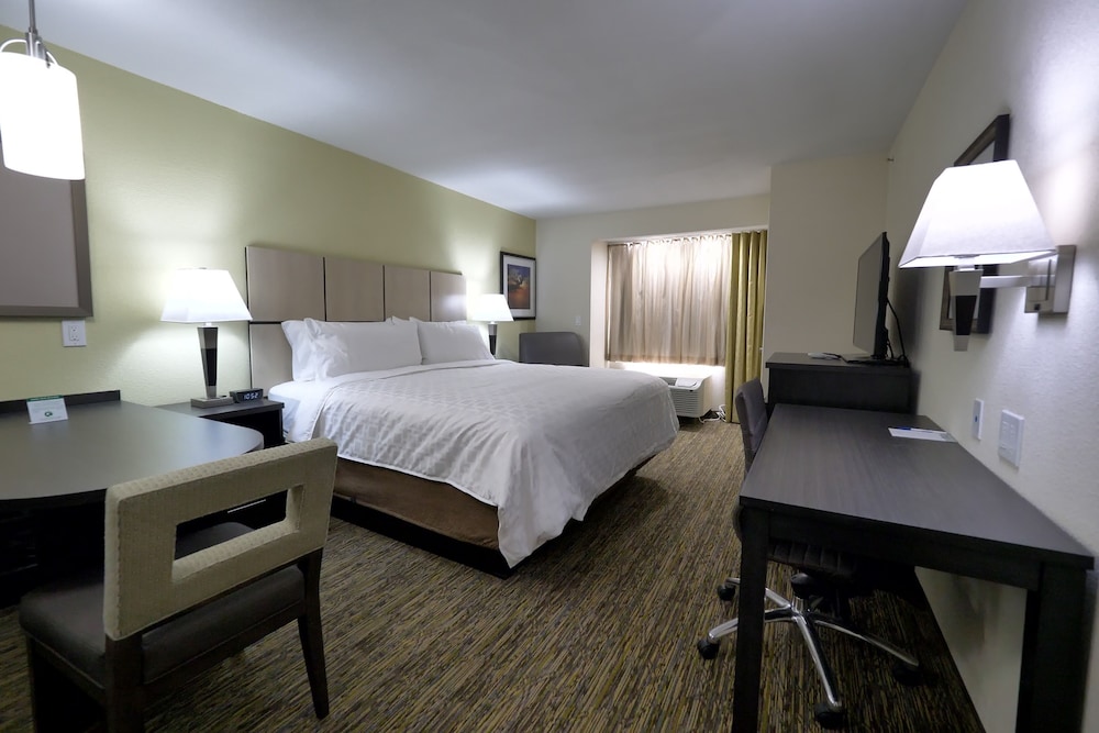Candlewood Suites Grand Prairie Arlington An Ihg Hotel 17/40