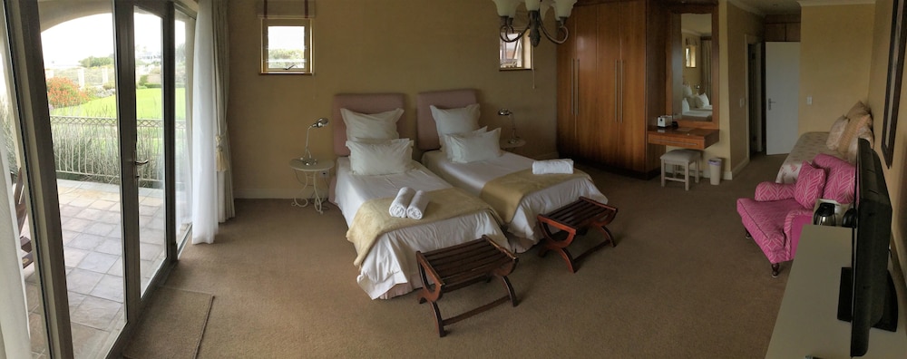 On the Cliff Guest House 13/50