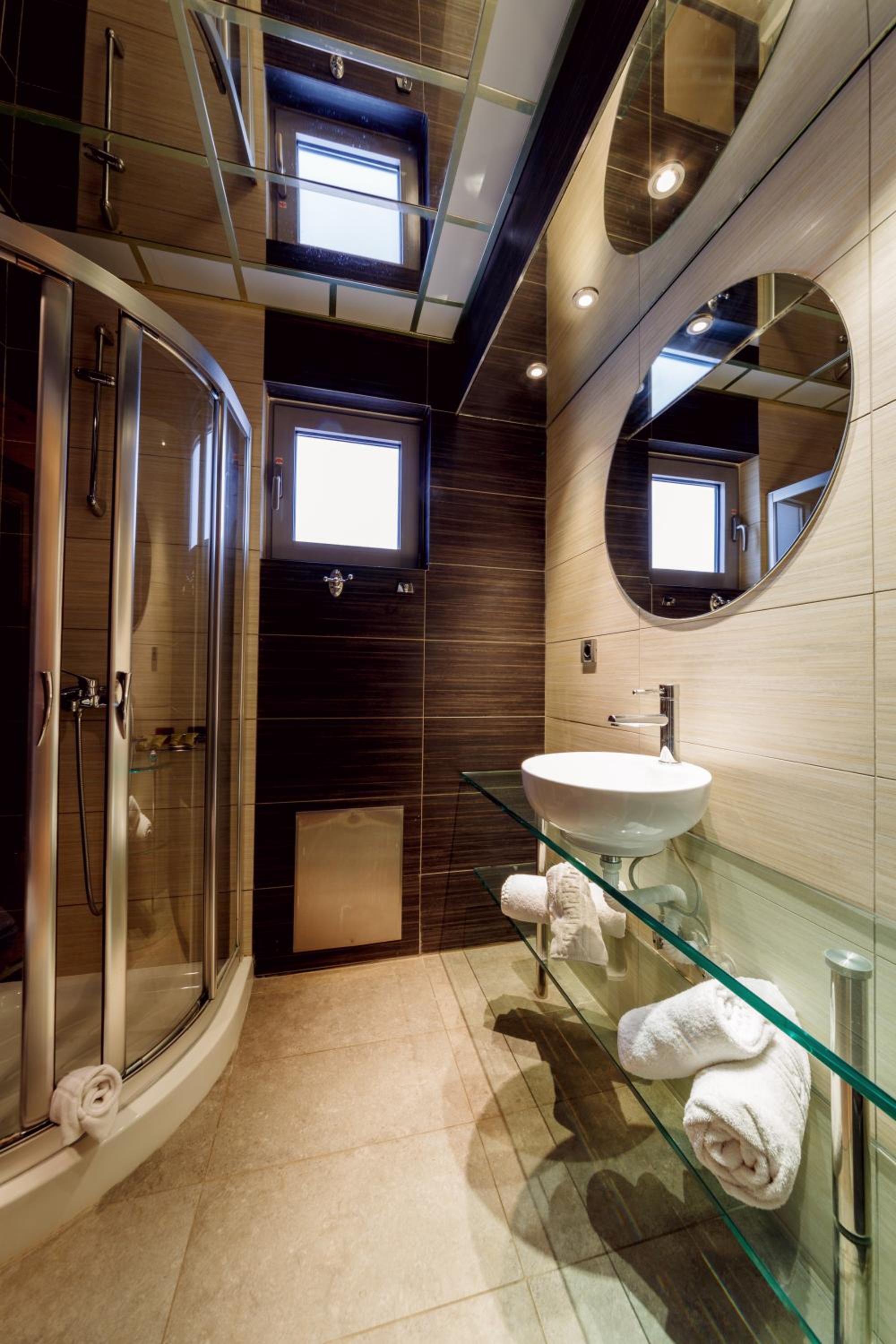 Comfy Boutique Hotel 18/39