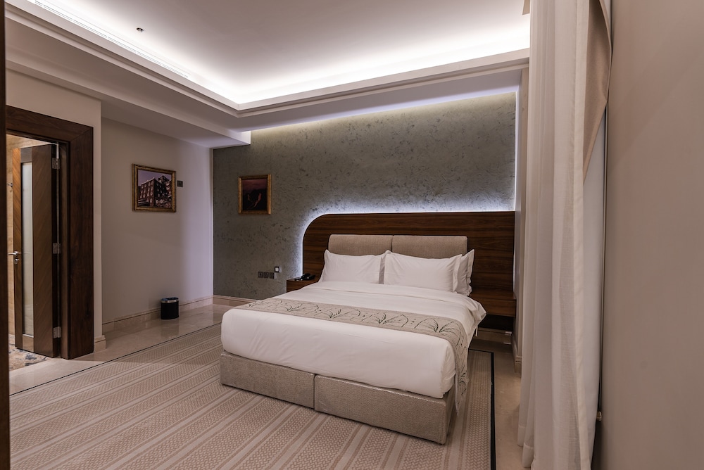 فندق تورا(Tura Residence Olaya) 30/61