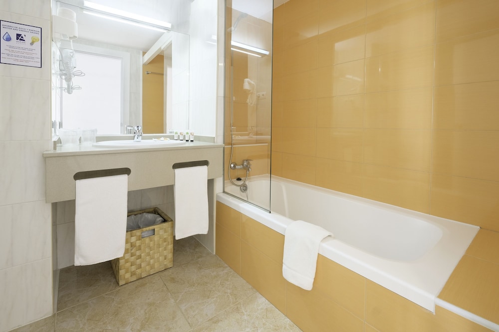 Azuline Hotel Bergantin 43/43