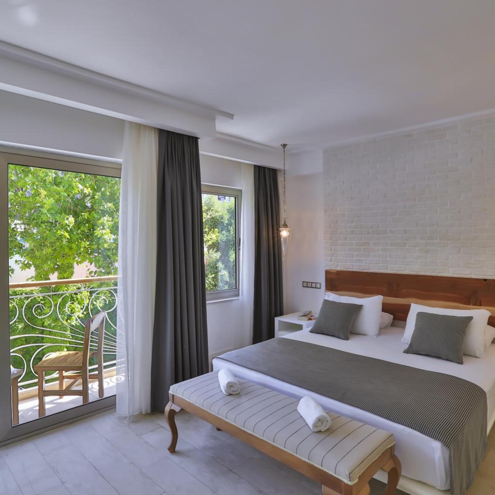 غرفة ديلوكس بسرير مزدوج بشرفة، Arnna Hotel 2/10