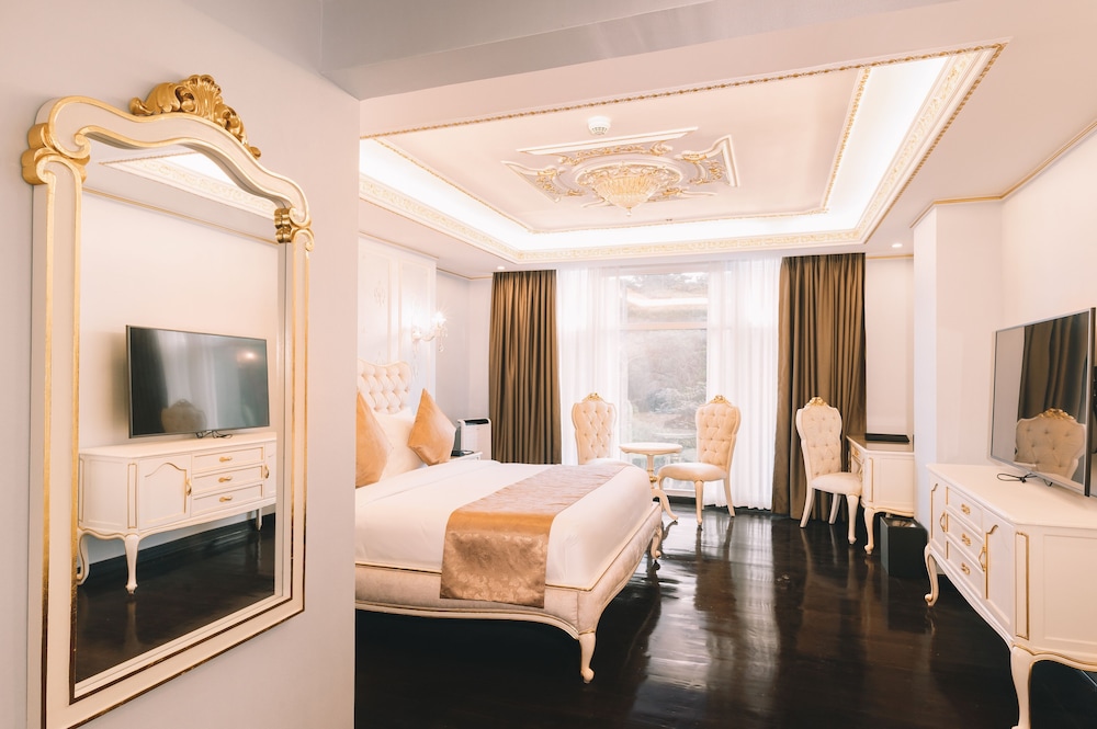 Lafaayette Luxury Suites Baguio 19/50