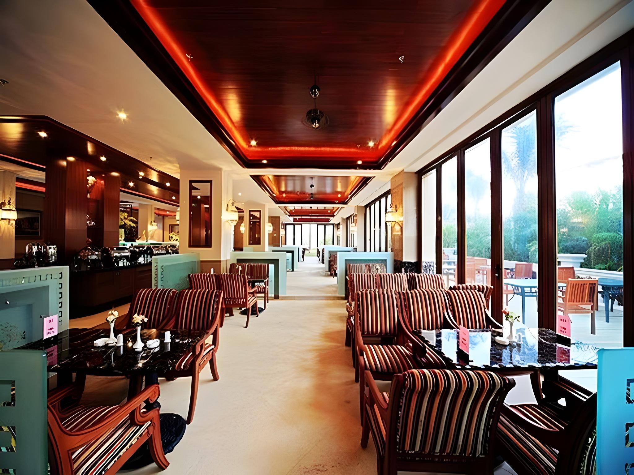 Xinglong Old Banyan Hotel 15/19