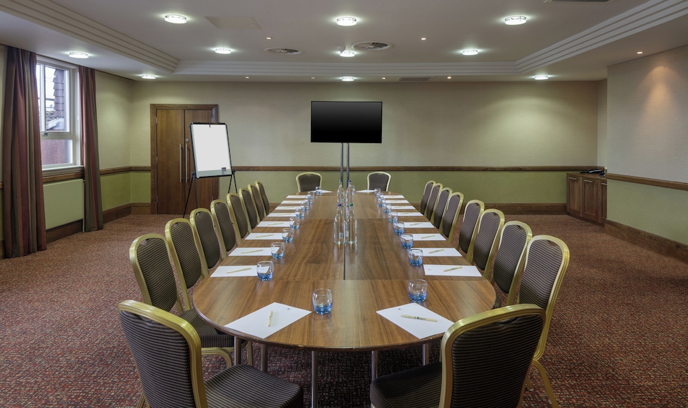Glasgow Westerwood Hotel, Spa & Golf Resort 60/69