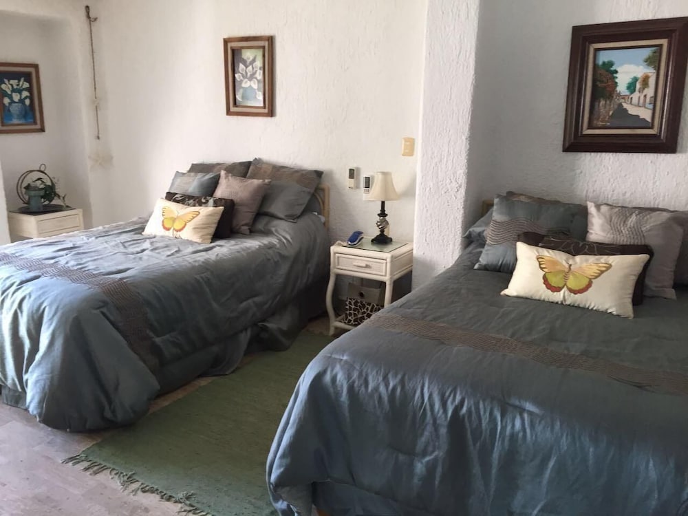 Cancun Plaza Condo 18/49