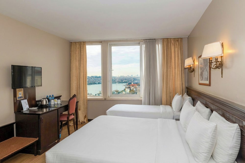 Pera Rose Hotel 34/78
