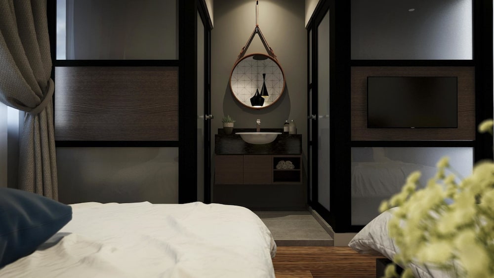 The Square Hotel 42/62