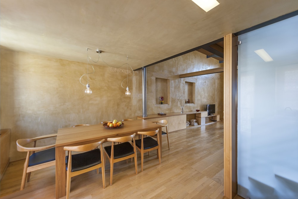 Dorotheou House 17/27