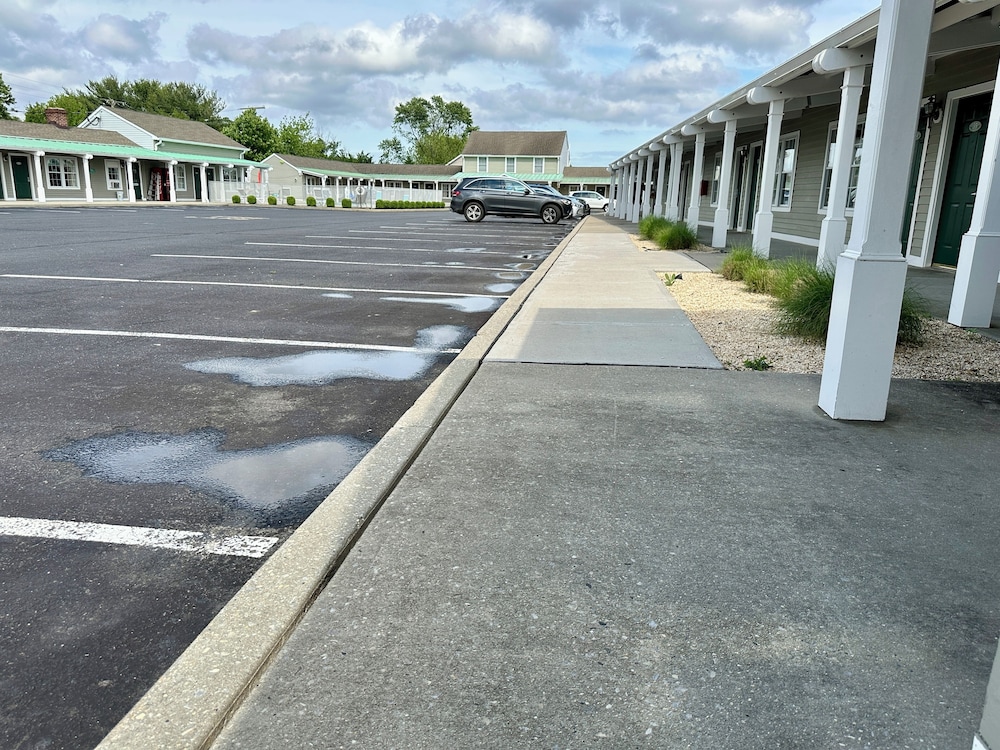 Sea Girt Lodge 61/72