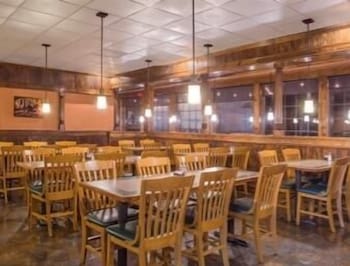 Ramada By Wyndham Angola/Fremont Area 26/41