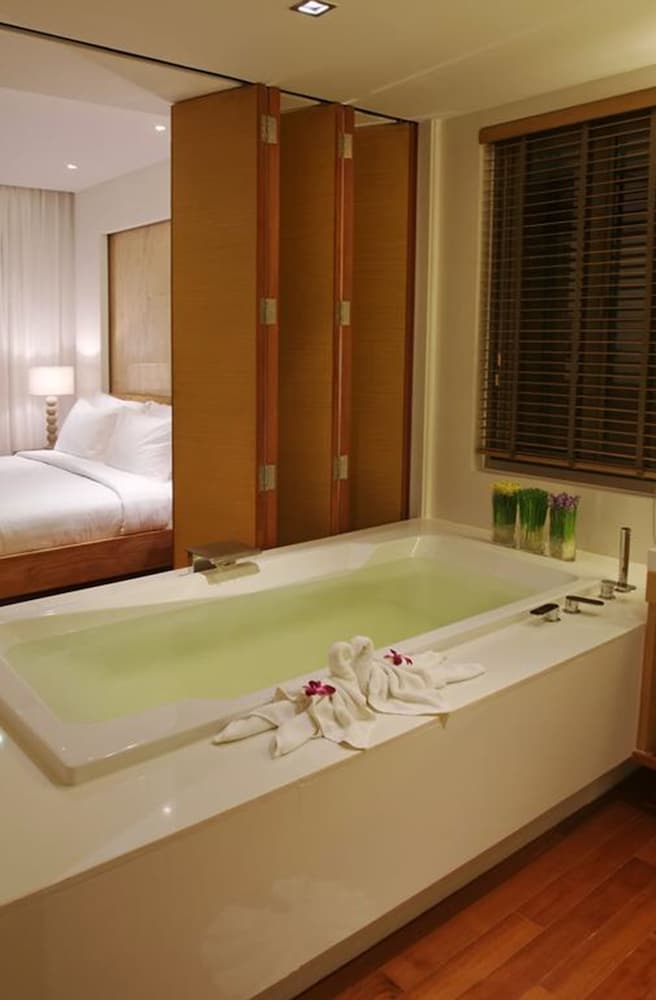 Pearl of Naithon 26/50