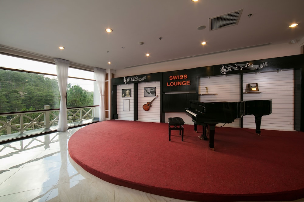 Swiss-Belresort Tuyen Lam Dalat 12/76