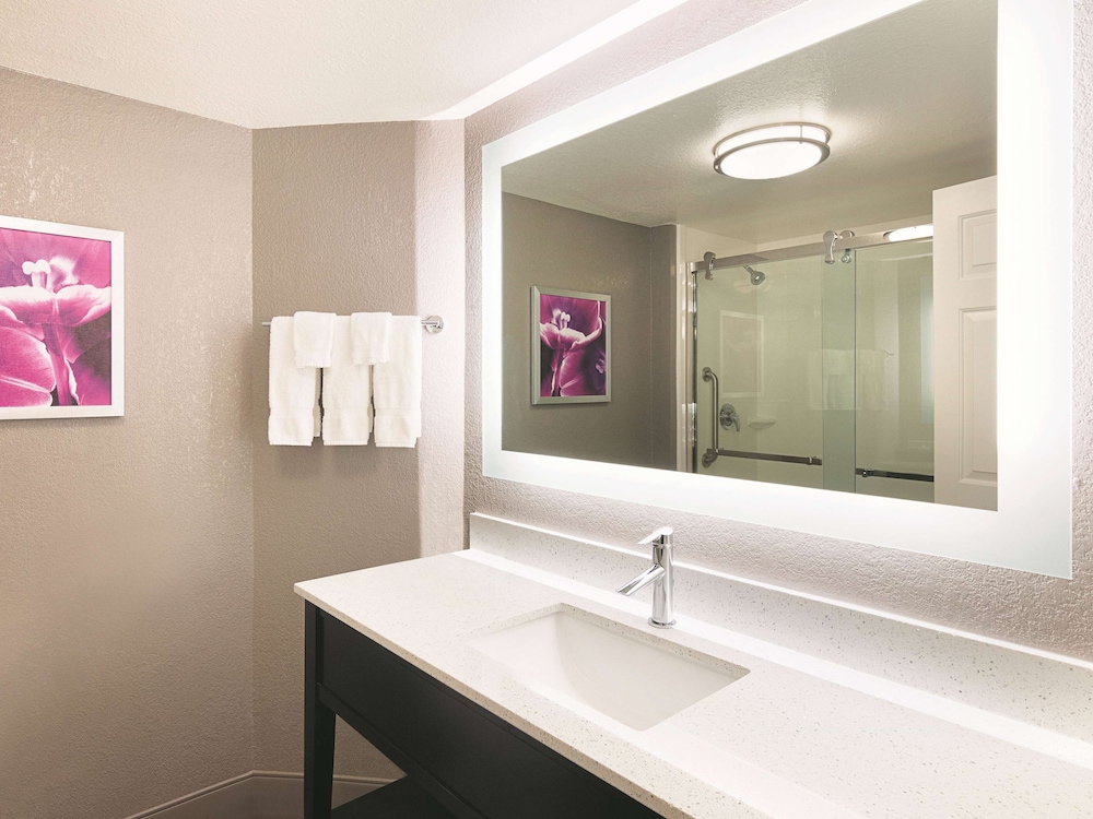 La Quinta Inn & Suites by Wyndham Atlanta Conyers 44/46