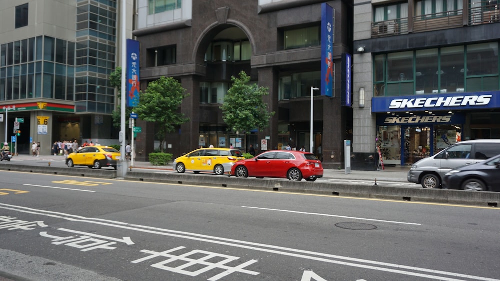 Chian Huei Business Hotel 62/69