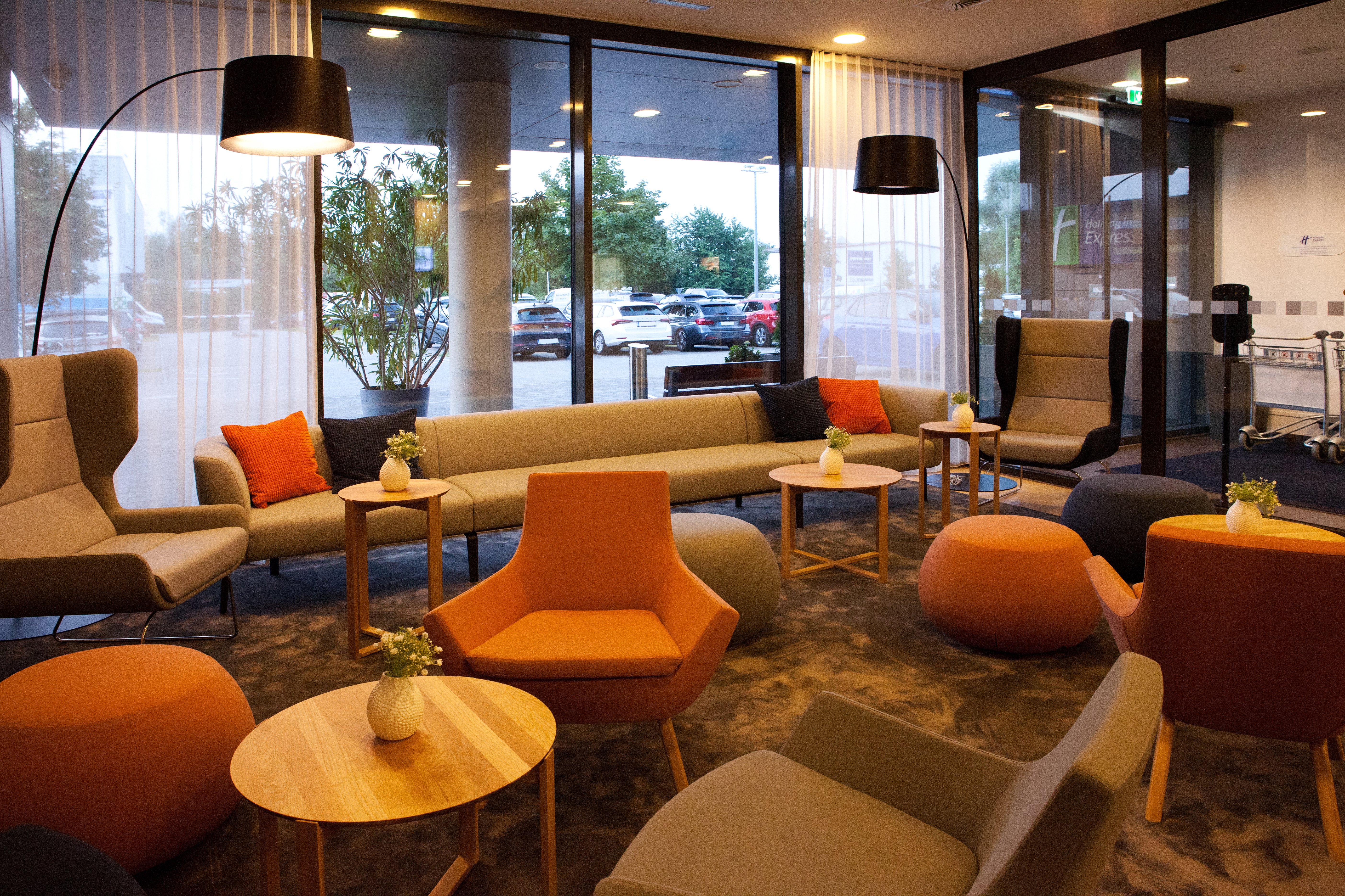 Holiday Inn Express Friedrichshafen 45/76
