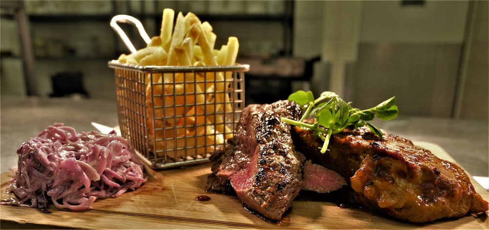 NOVOTEL LONDON STANSTED AIRPORT 17/69
