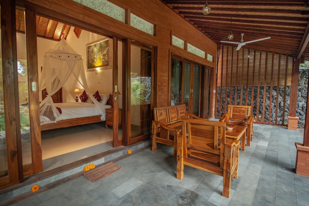 Jero Sebali Villa 6/48