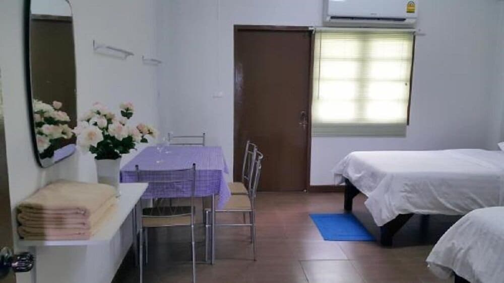 Ann Hostel 6/11