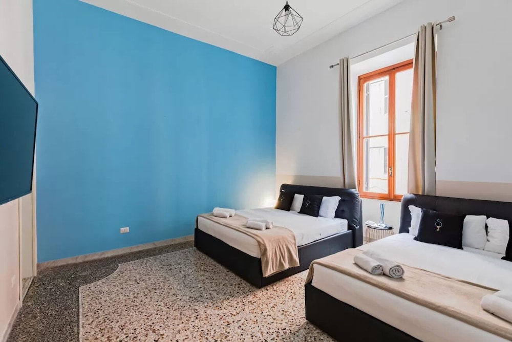 World, Apartment, 2 Queen Beds, 2 Sofa