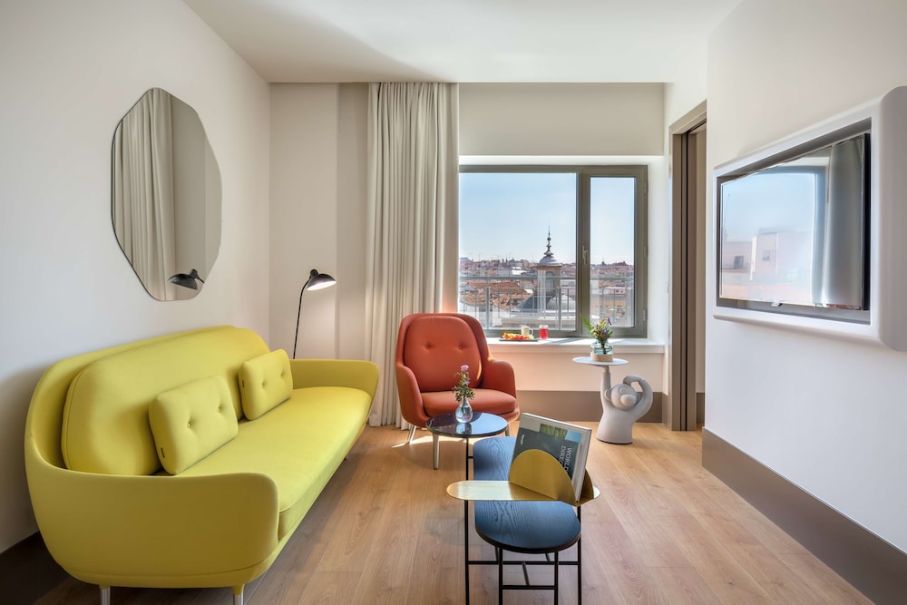 BARCELO TORRE DE MADRID 33/50