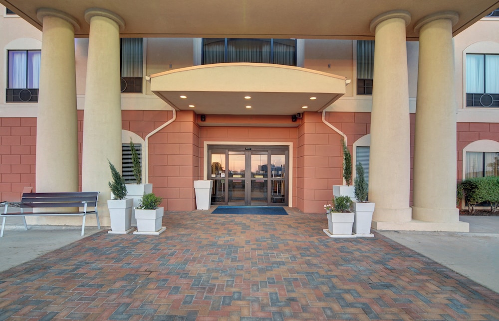 Holiday Inn Express Hotel And Suites Altus 6/69
