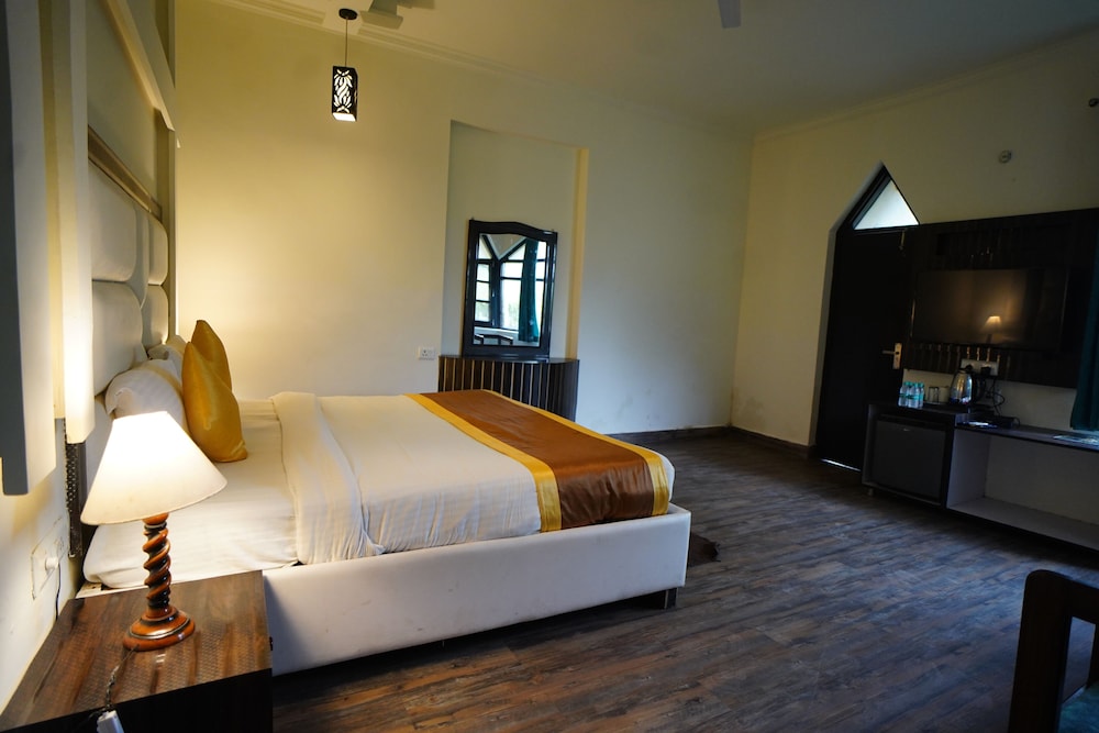 LA PERLE RIVER RESORTS 12/50