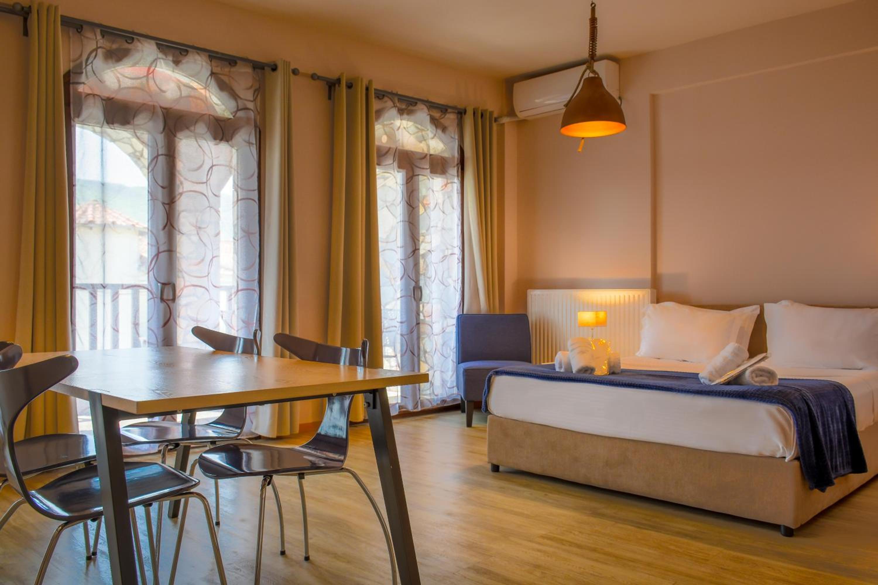 Family Suite, Deluxe, Street View