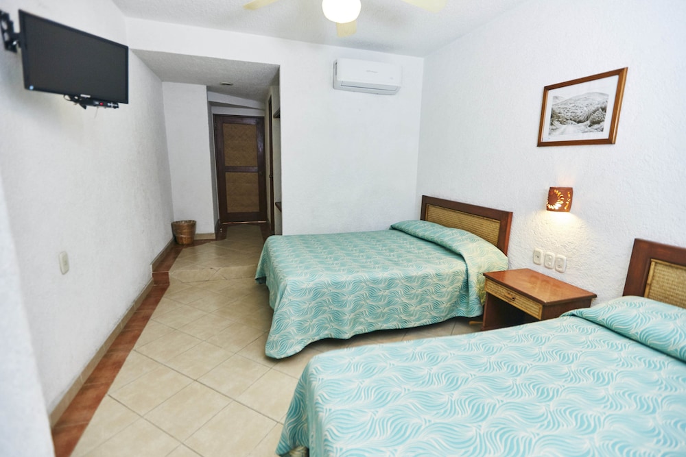 Suites Ixtapa Plaza 22/50