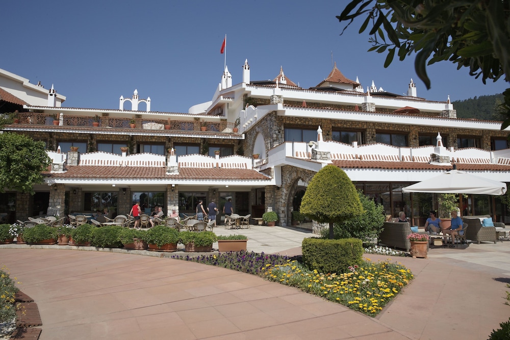 Marti Resort Hotel 5/72