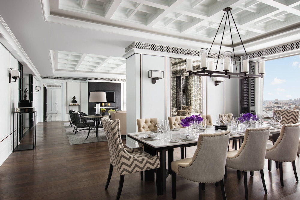 Marriott Bangkok Hotel the Surawongse 48/74